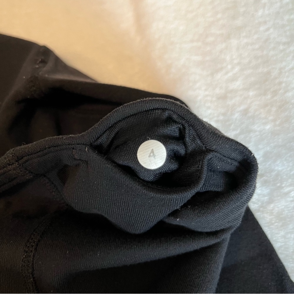 Lululemon Black Crop Leggings - Picture 6 of 6